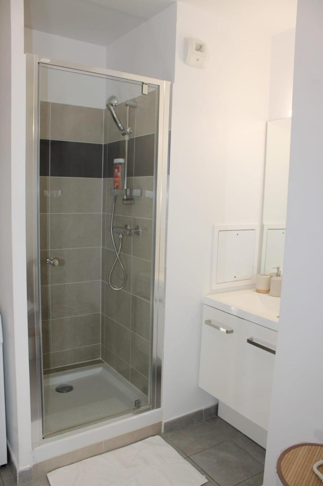 Appartement Elegant Et Lumineux Romainville Eksteriør billede